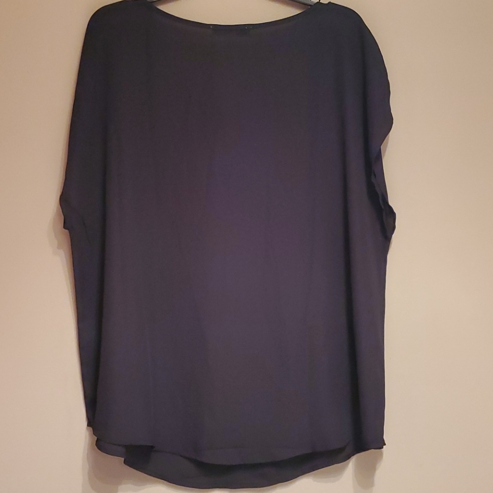 Black short sleeve blouse - Picture 4 of 5